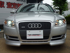 アウディＡ４アバント正面