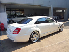ベンツＳ５５0Ｌ右背面